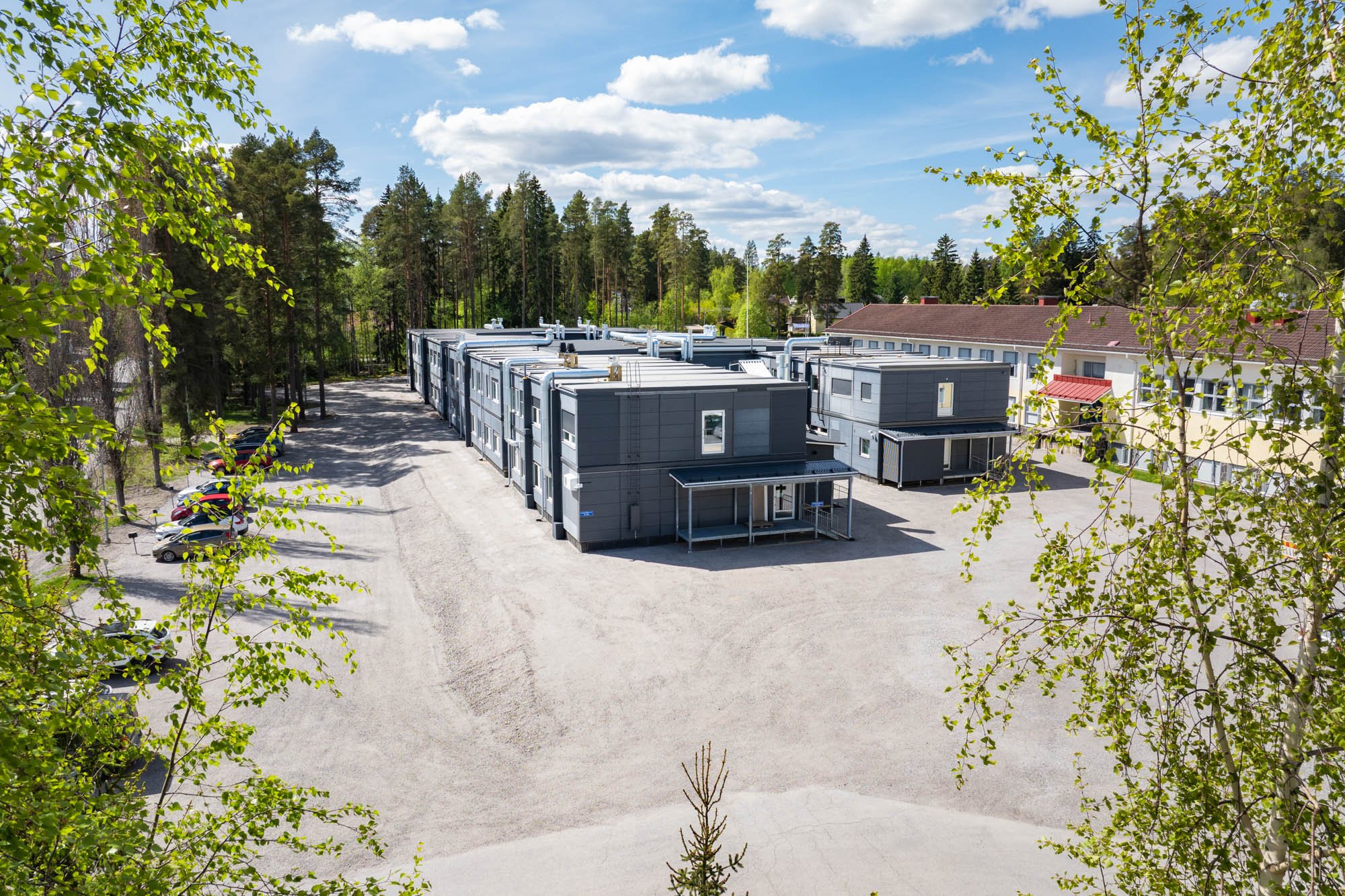 47_ADAPTEO_MUISTOLAN_KOULU_INSPIROIVA_CREATIVE_WEB_260518_DJI_20260518134059_0066_D